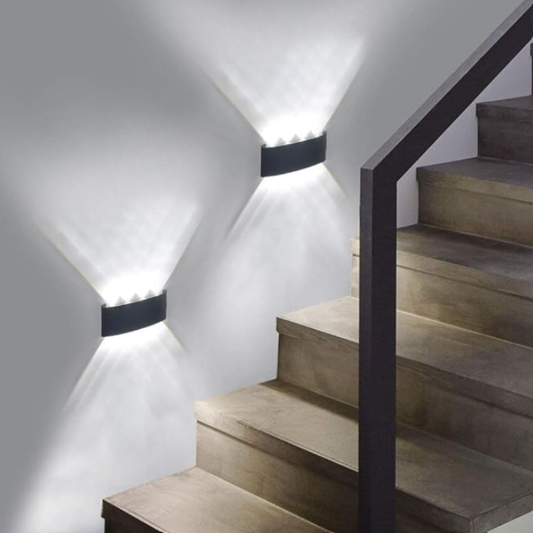 Synapik Kylan Outdoor LED Sconce - Modern and Energy-Efficient Exterior Lighting
