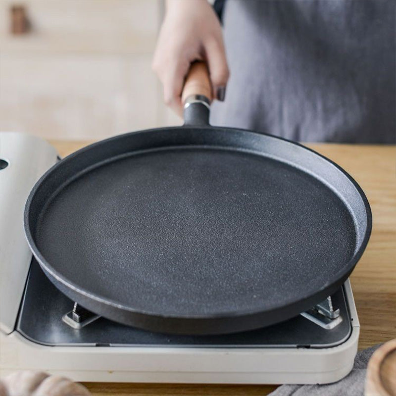 Synapik Non-Stick Cast Iron Frying Pans for Effortless Cooking
