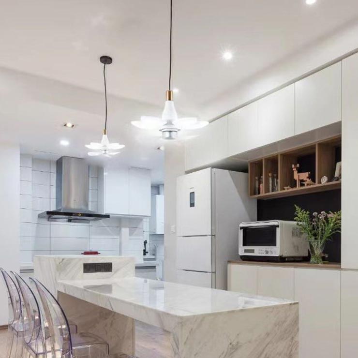 Synapik Ceiling Fan with Light and Remote Control for Modern Homes