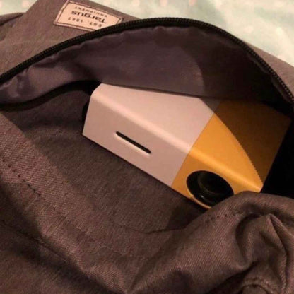 Synapik YG300 wireless entertainment home projector