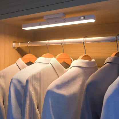 Synapik Magnetic charging eye-protection desk lamp