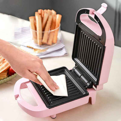 Synapik Multi-Functional Breakfast Griller for Effortless Meal Preparation